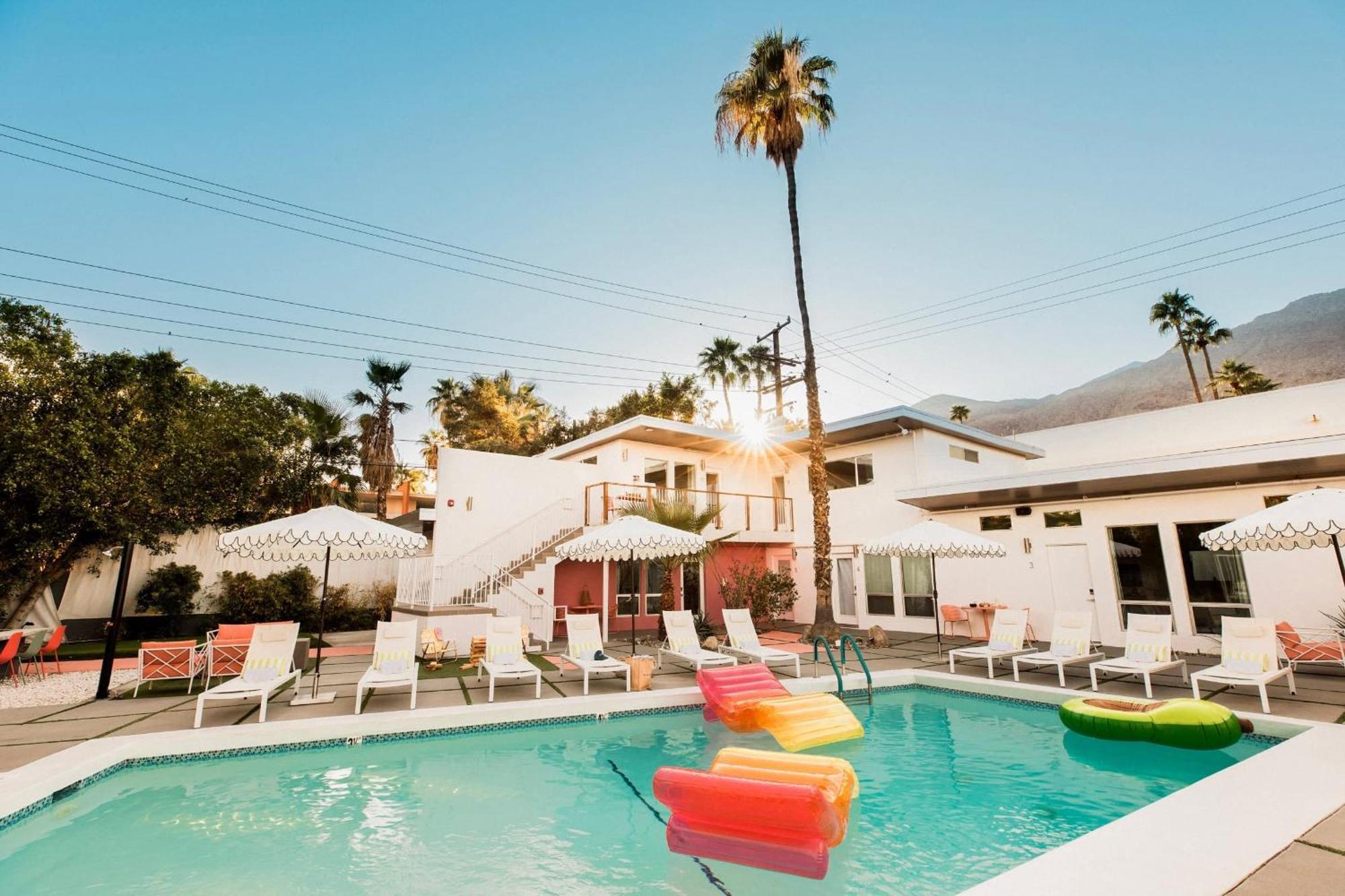 The Wesley Hotel By Avantstay Retro Spacious W Bbq Pool Spa بالم سبرينغس المظهر الخارجي الصورة