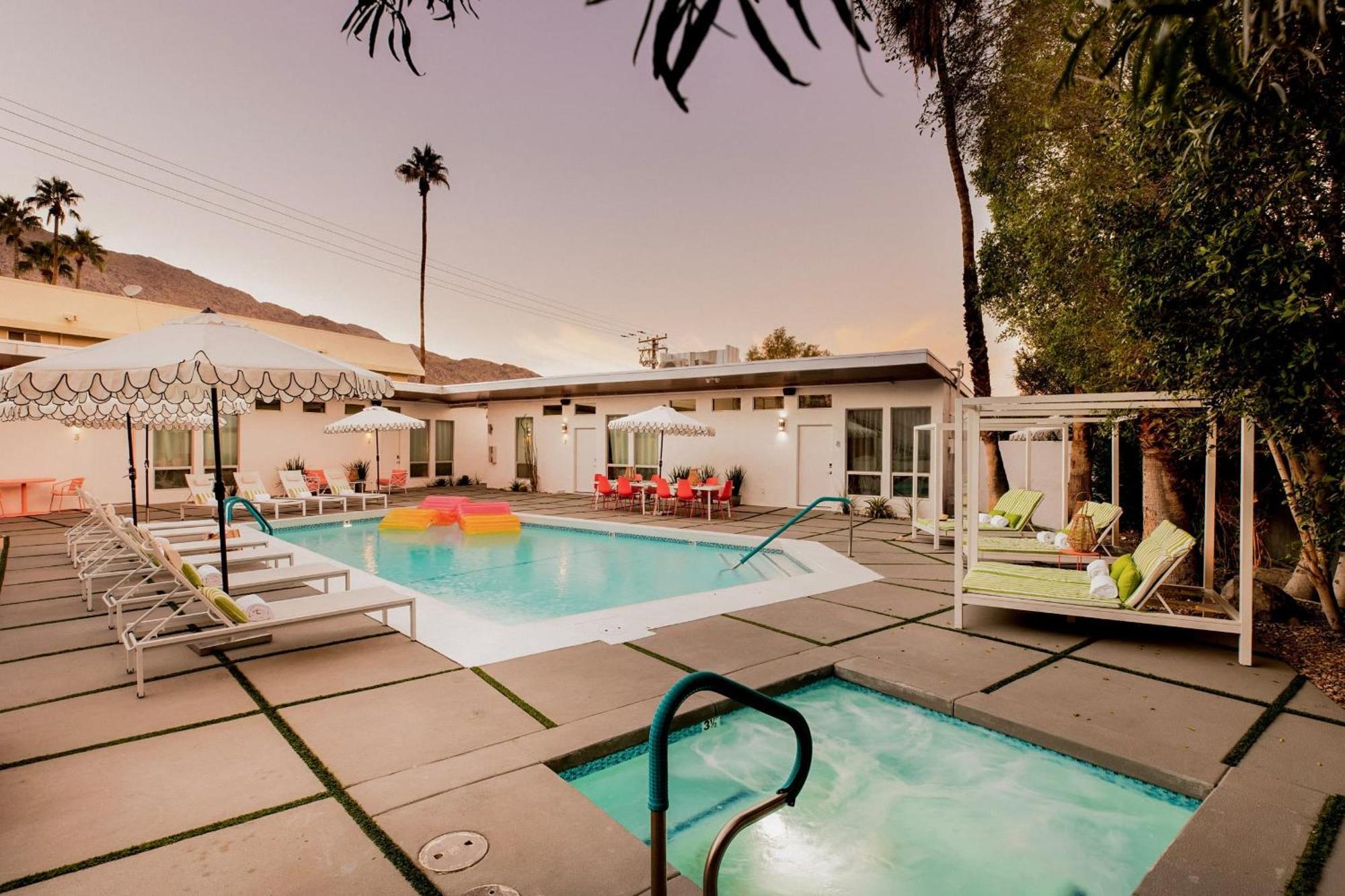 The Wesley Hotel By Avantstay Retro Spacious W Bbq Pool Spa بالم سبرينغس المظهر الخارجي الصورة